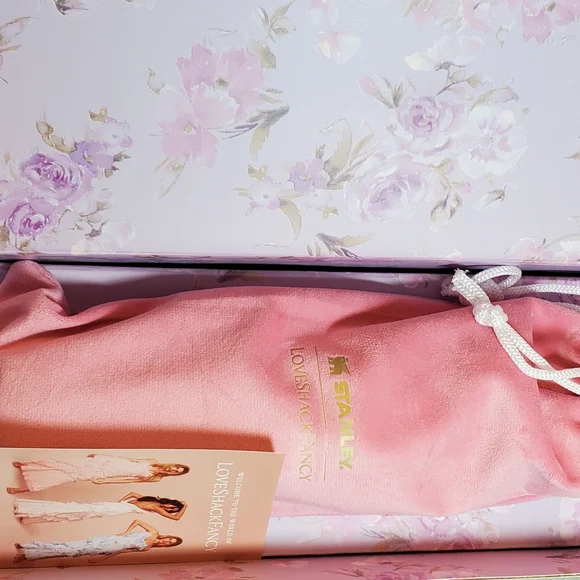 LoveShackFancy X Stanley All Day Slim 20oz - Picture 6 of 11